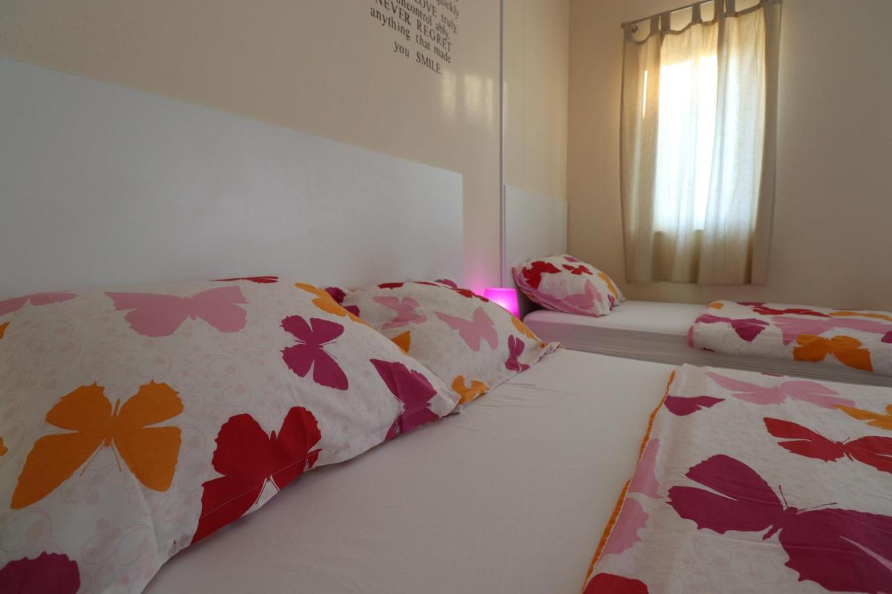 Charming Seaside Apartments Noa & Jakov, Zaboric Sibenik Экстерьер фото