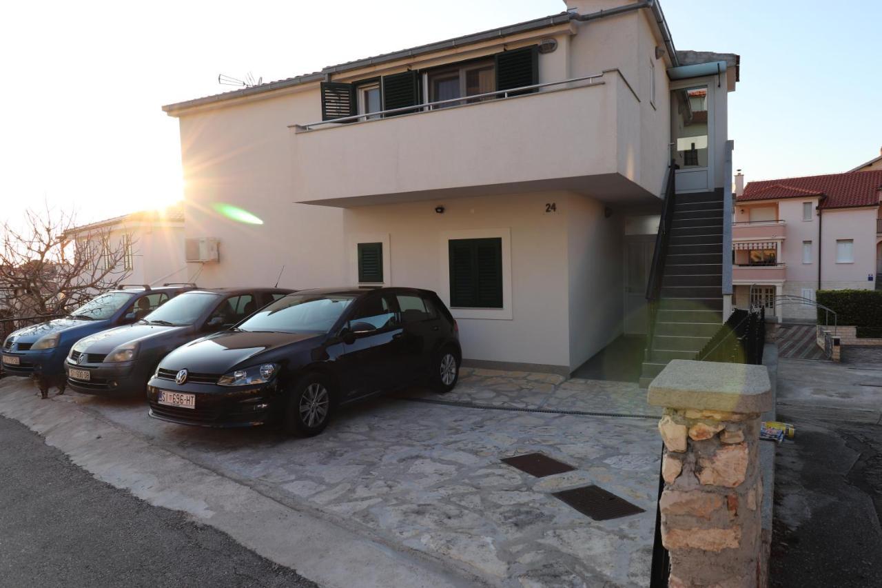Charming Seaside Apartments Noa & Jakov, Zaboric Sibenik Экстерьер фото